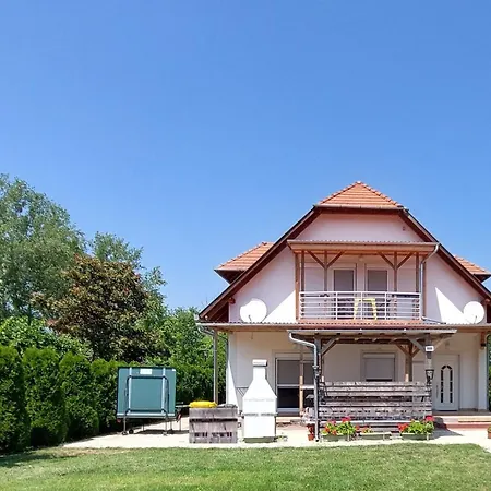 Am By Interhome بيت للعطل Balatonmáriafürdő